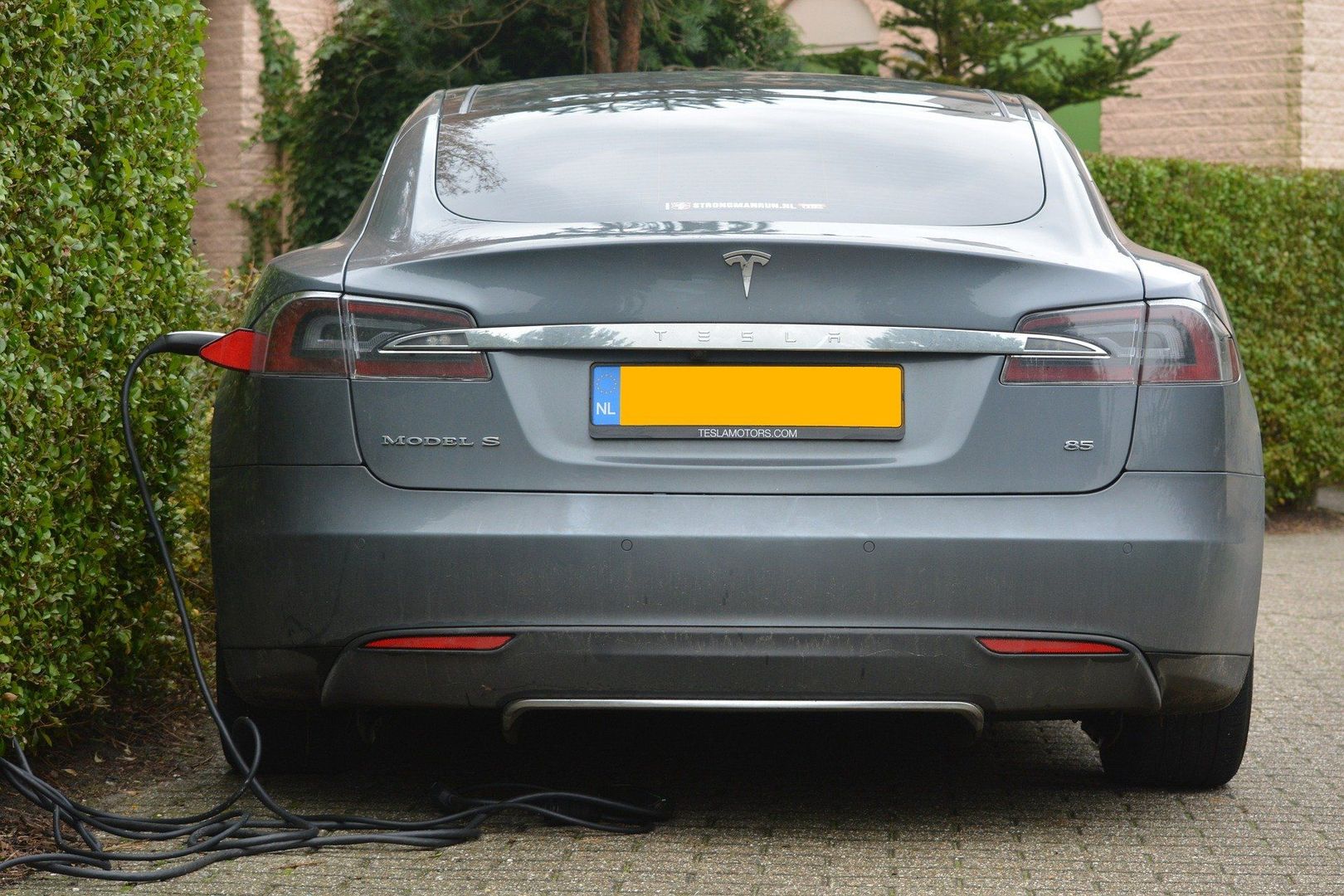 Electric cars in the Netherlands can provide balancing energy via Next Kraftwerke.